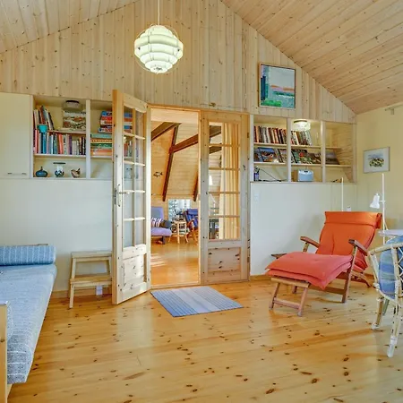 Ariana - 150m From The Sea By Interhome
